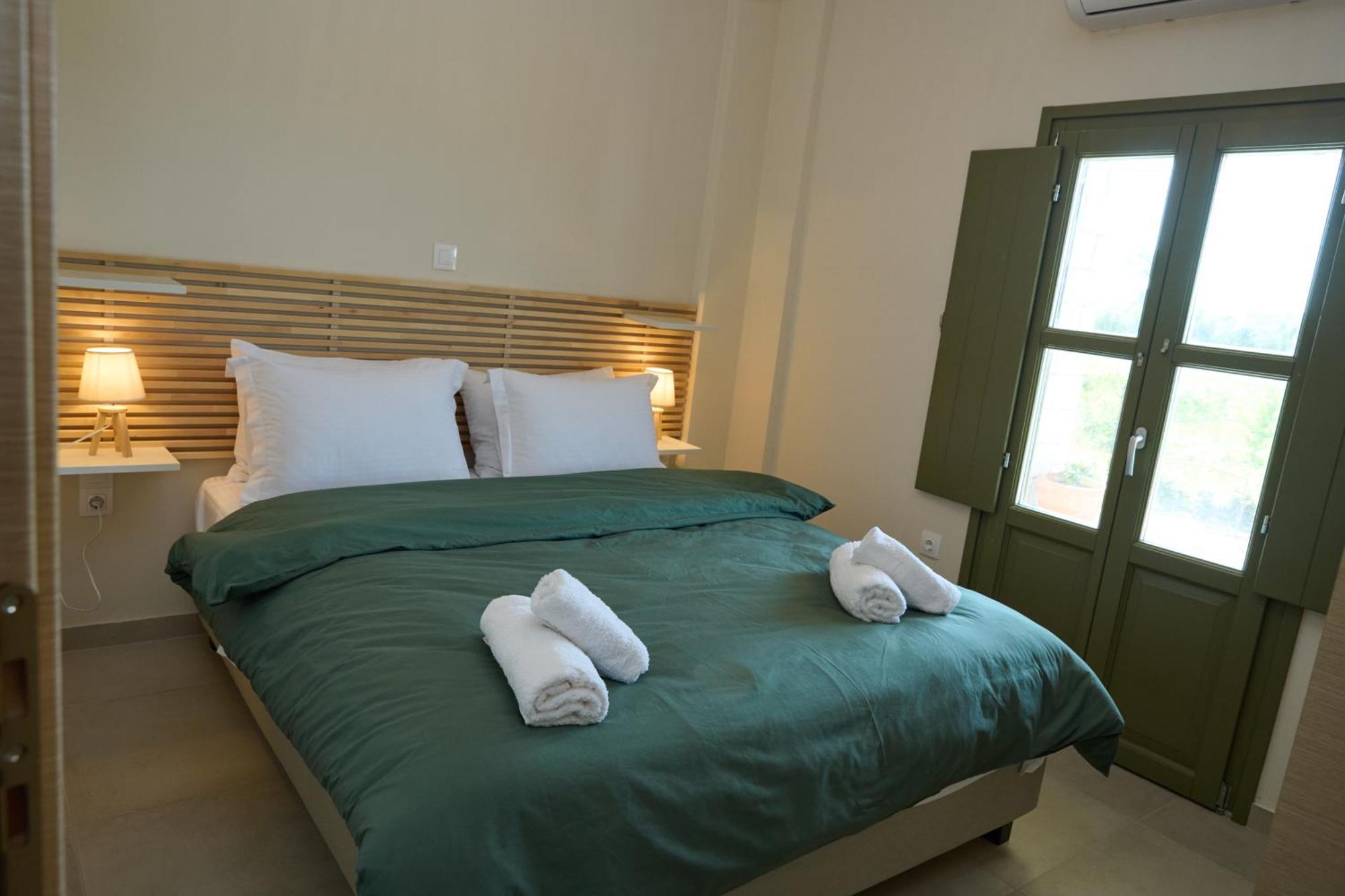 La Familia Luxury Private Maisonettes Near The Sea Githio Exterior foto