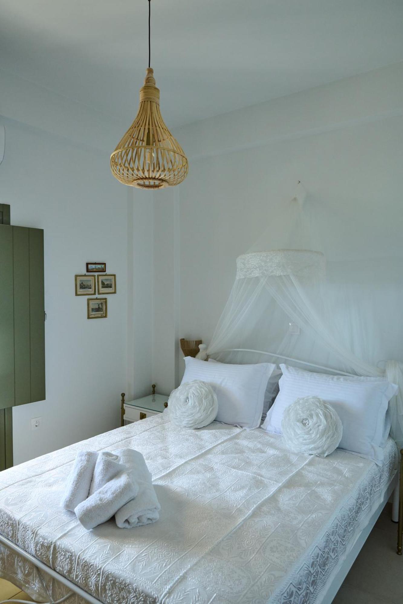 La Familia Luxury Private Maisonettes Near The Sea Githio Exterior foto